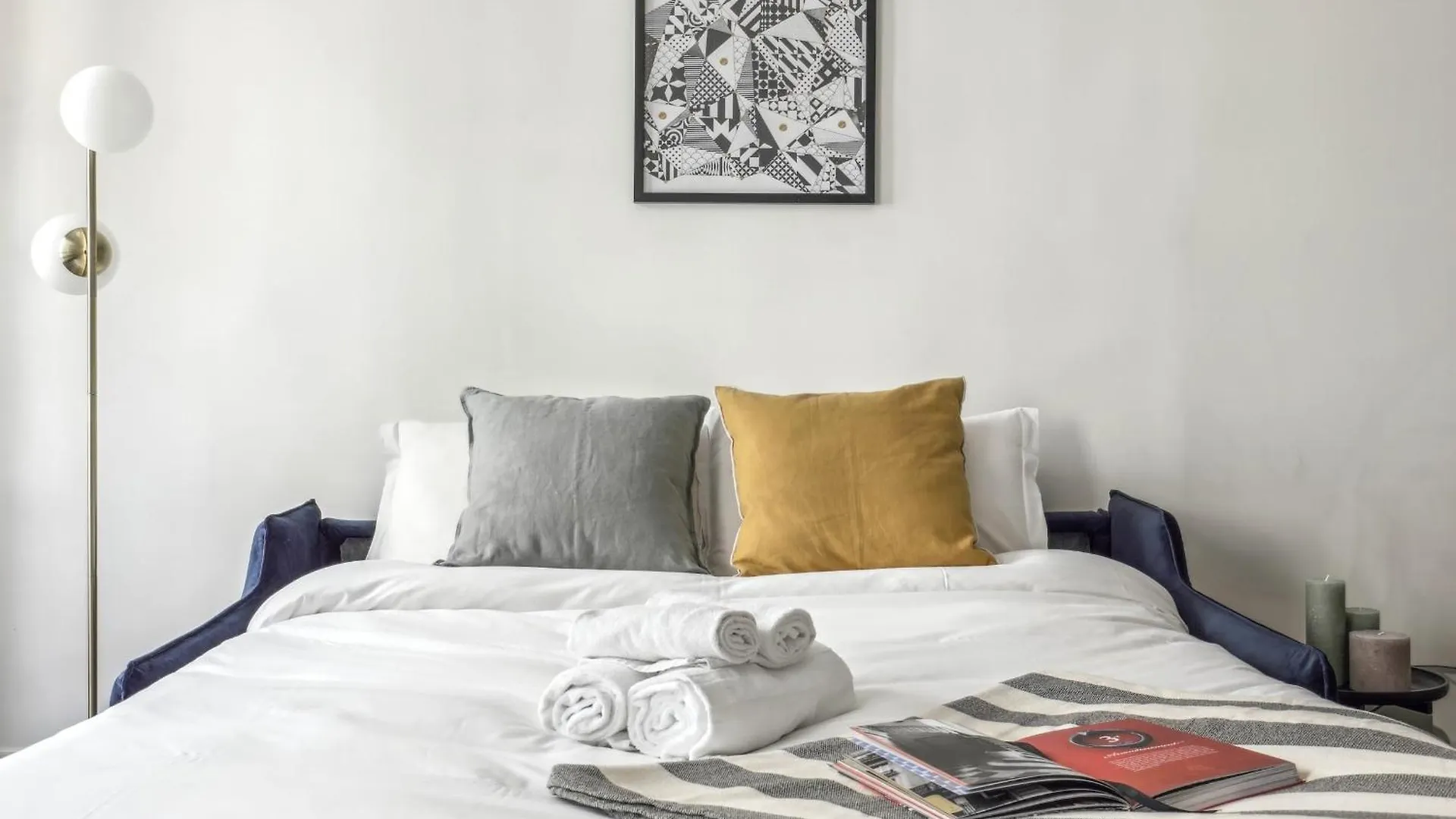 Le Marais 1br Place Saint Apartment *