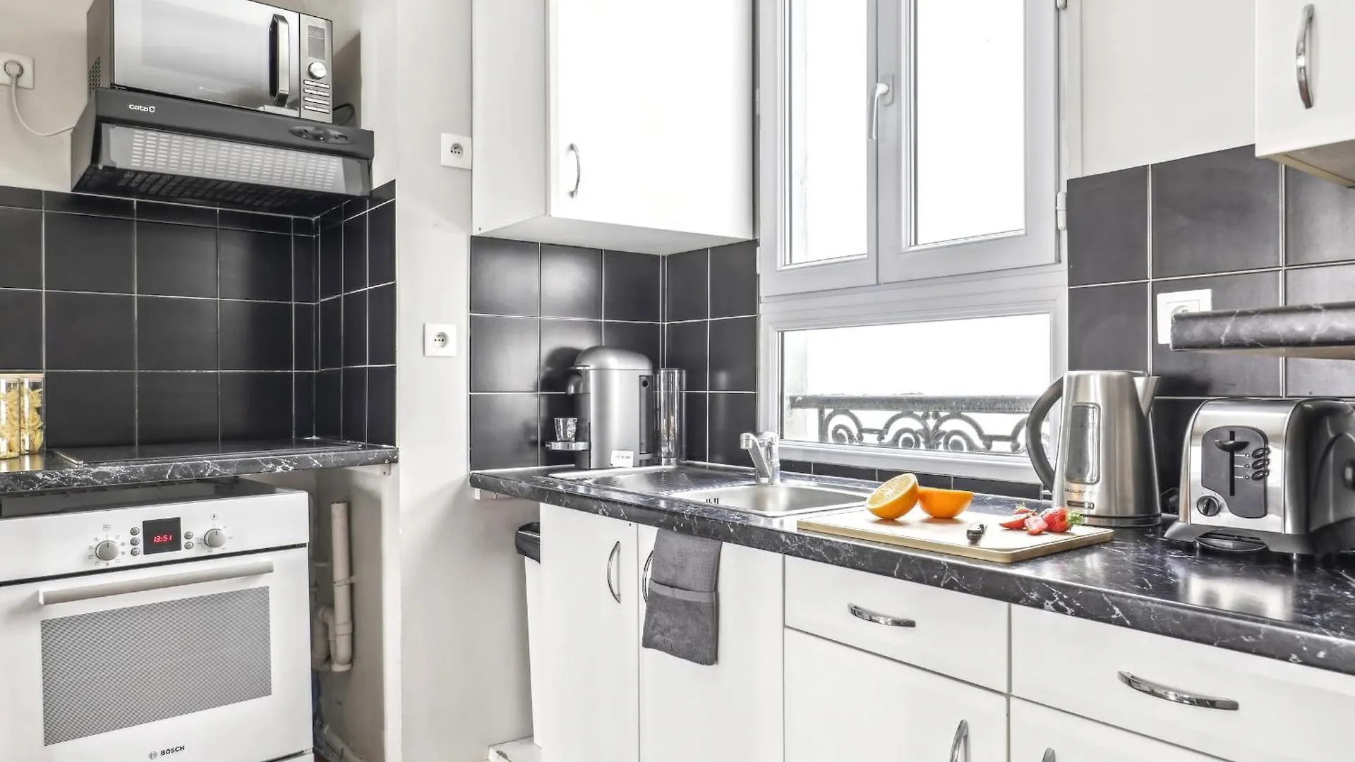 Apartment Le Marais 1br Place Saint *