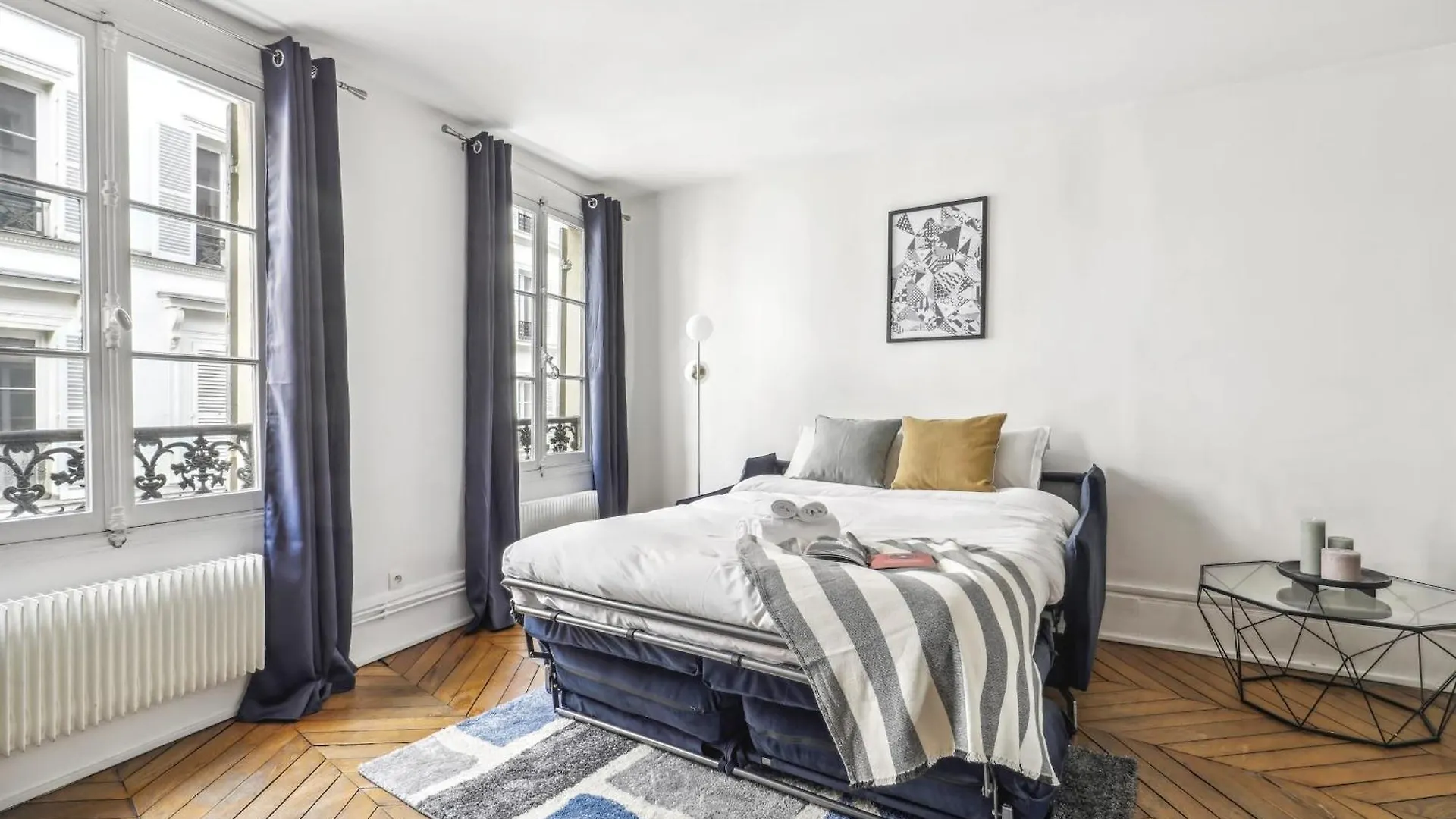 Le Marais 1br Place Saint *
